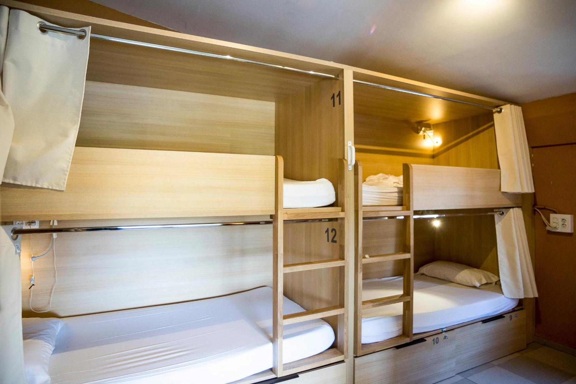 Bunk Bed Bed Female Dormitory Room