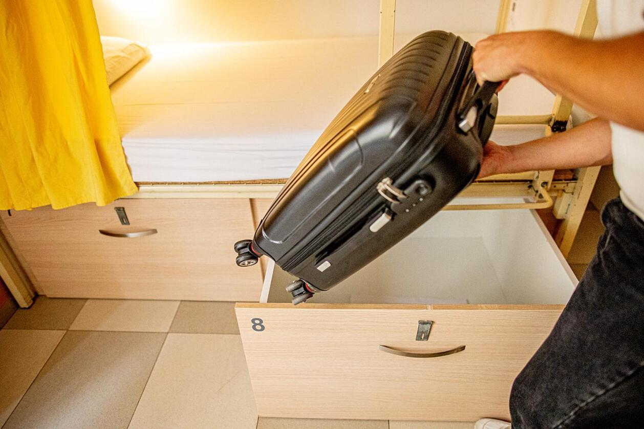 Bunk Bed in Bed Female Dormitory Room